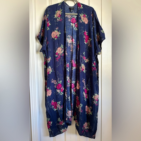 Torrid Floral Kimono, size 00 - Picture 1 of 10